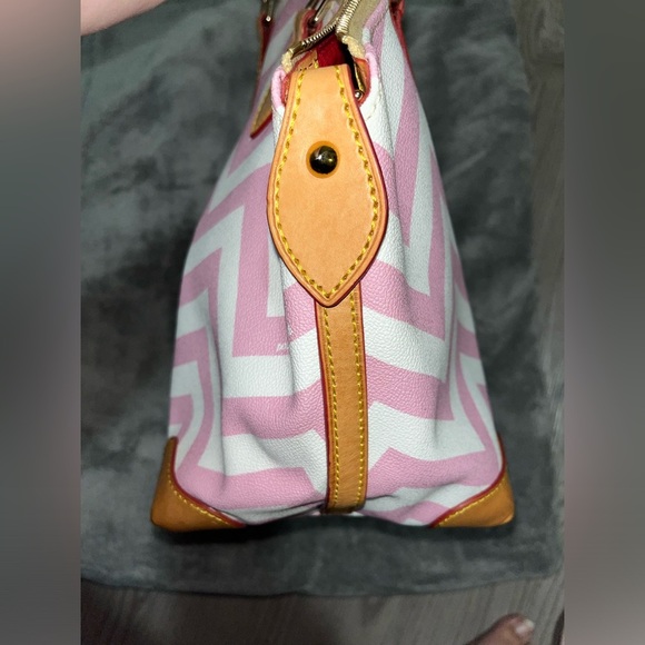 Dooney & Bourke Pink and White Chevron Bag With Red Interior purse - Picture 5 of 16